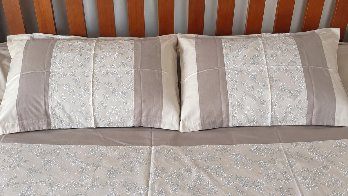 Taupe Blossom